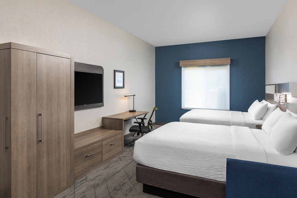 holiday inn express and suites sacramento ne cal expo