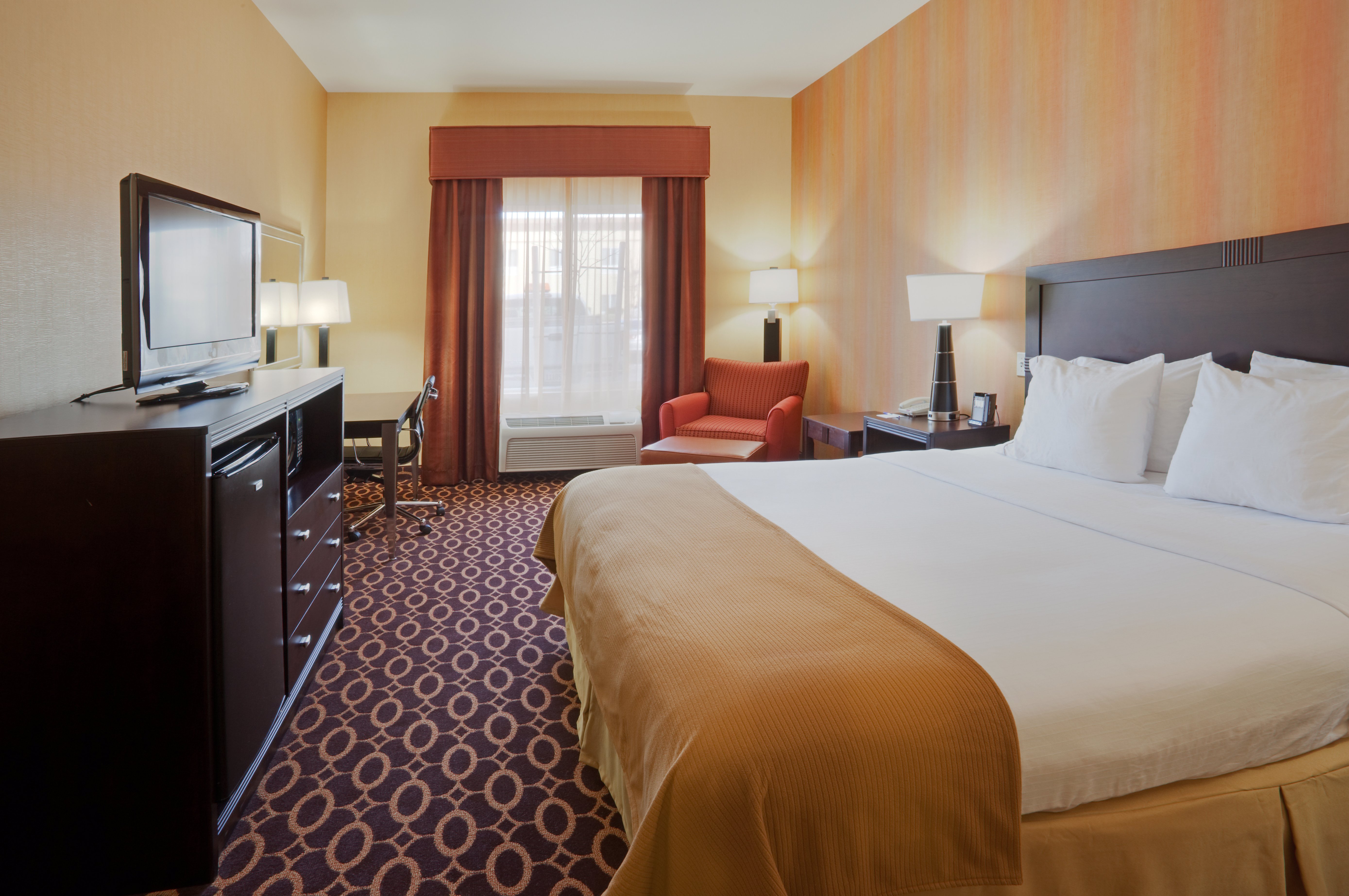 holiday inn express and suites sacramento ne cal expo