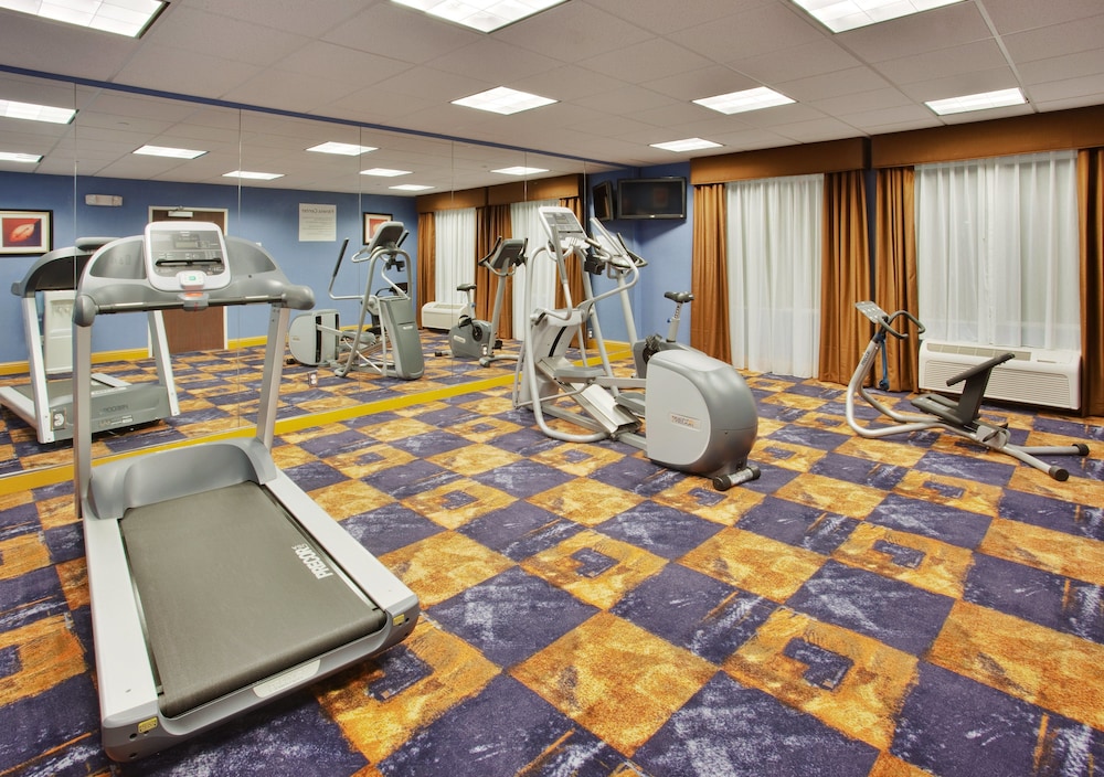 holiday inn express and suites sacramento ne cal expo