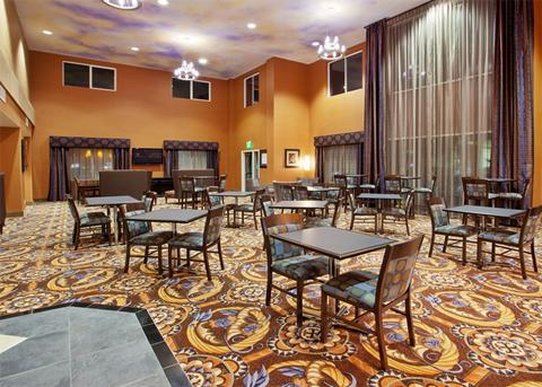 holiday inn express and suites sacramento ne cal expo