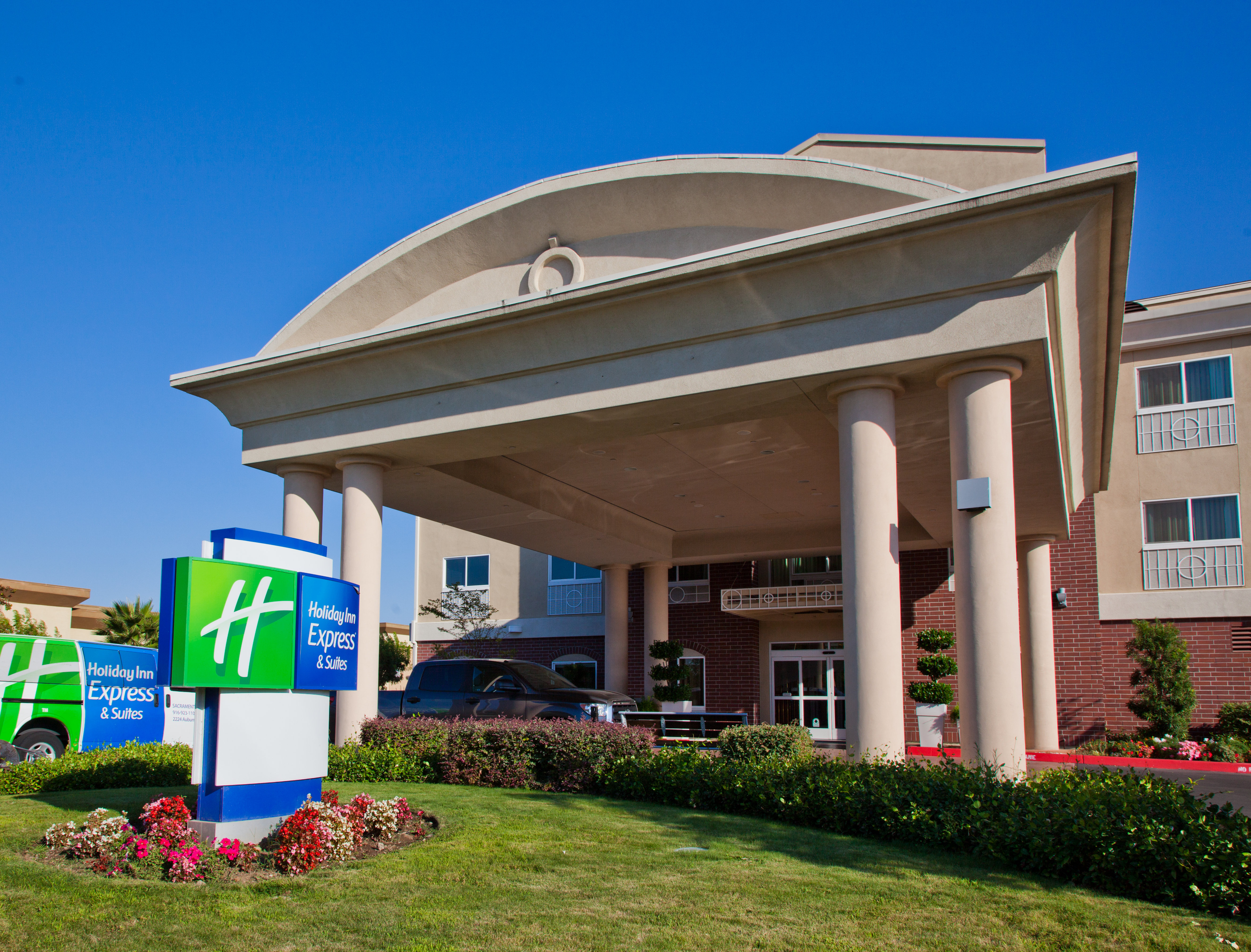 holiday inn express and suites sacramento ne cal expo
