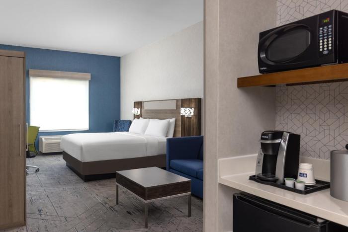 holiday inn express and suites sacramento ne cal expo