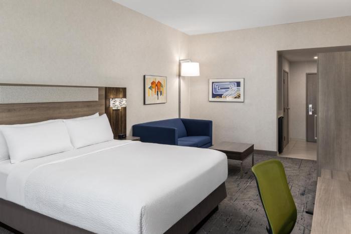 holiday inn express and suites sacramento ne cal expo