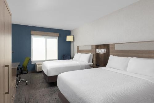holiday inn express and suites sacramento ne cal expo