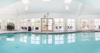 Holiday Inn Express & Suites San Jose-Morgan Hill,Santa Clara>>Morgan Hill,3 star