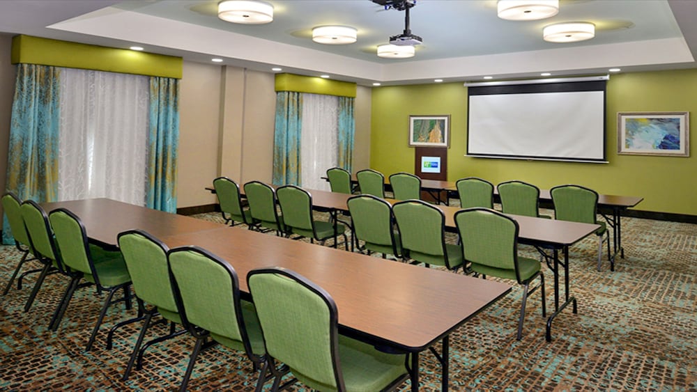 holiday inn express hotel and suites schulenburg by ihg