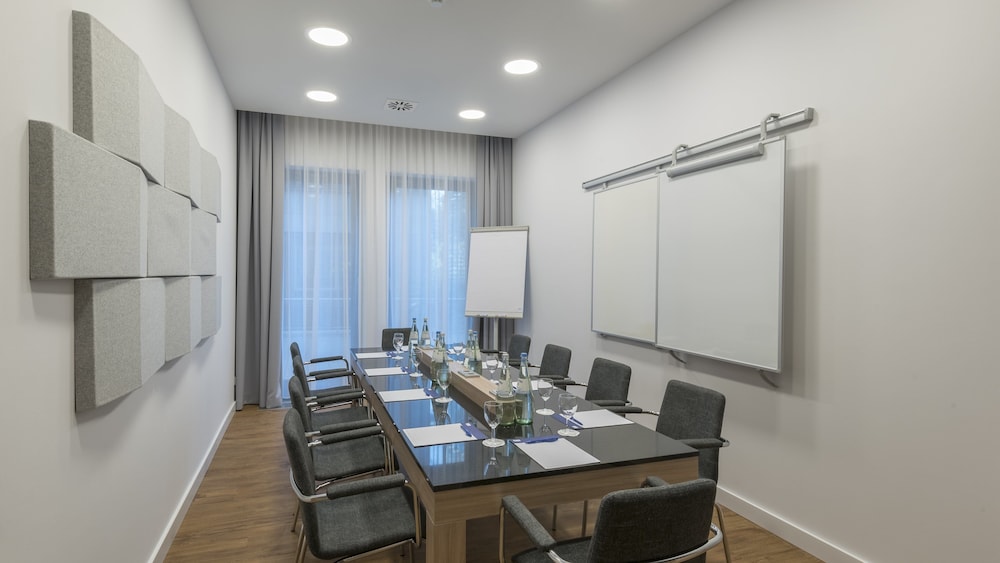 holiday inn express hotel and suites schulenburg by ihg