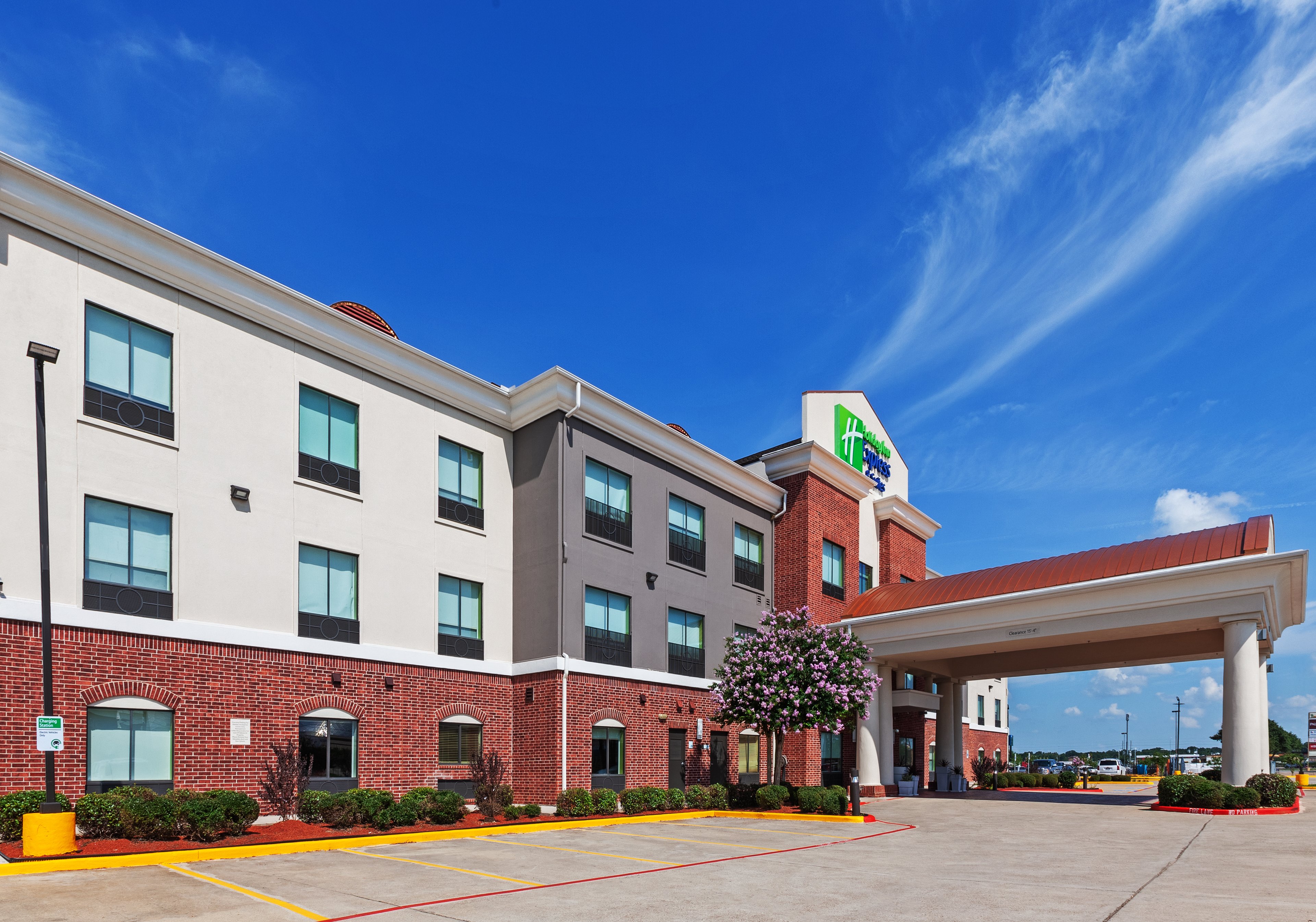 holiday inn express hotel and suites sealy by ihg