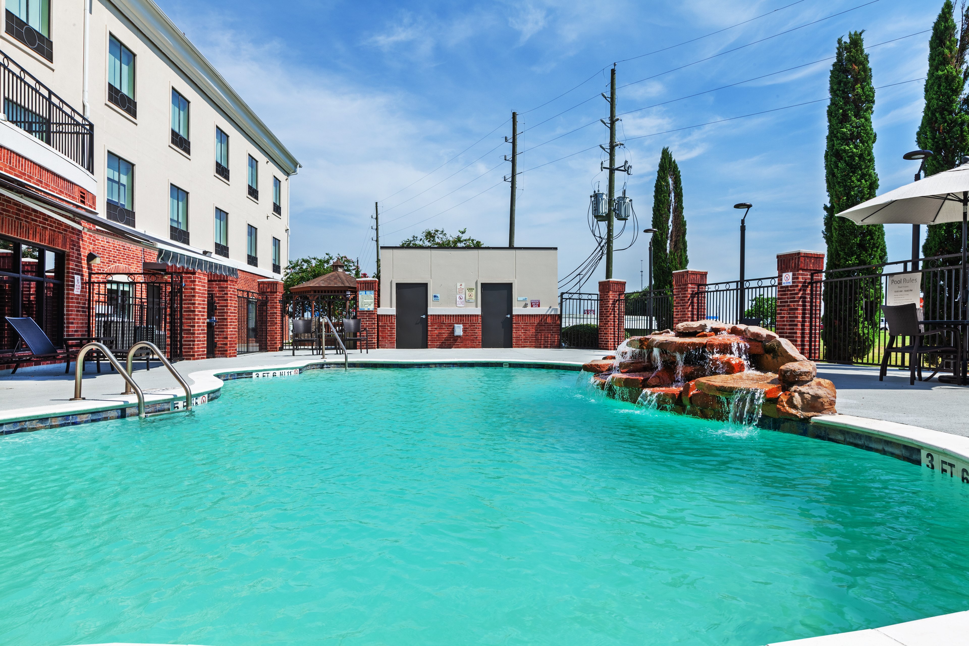 holiday inn express hotel and suites sealy by ihg