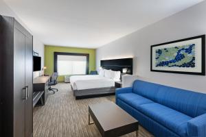 holiday inn express hotel and suites sealy by ihg