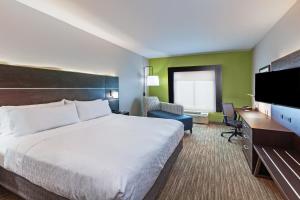 holiday inn express hotel and suites sealy by ihg