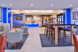holiday inn express and suites selma by ihg
