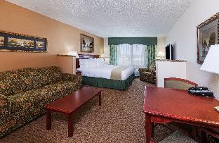 holiday inn express and suites selma by ihg
