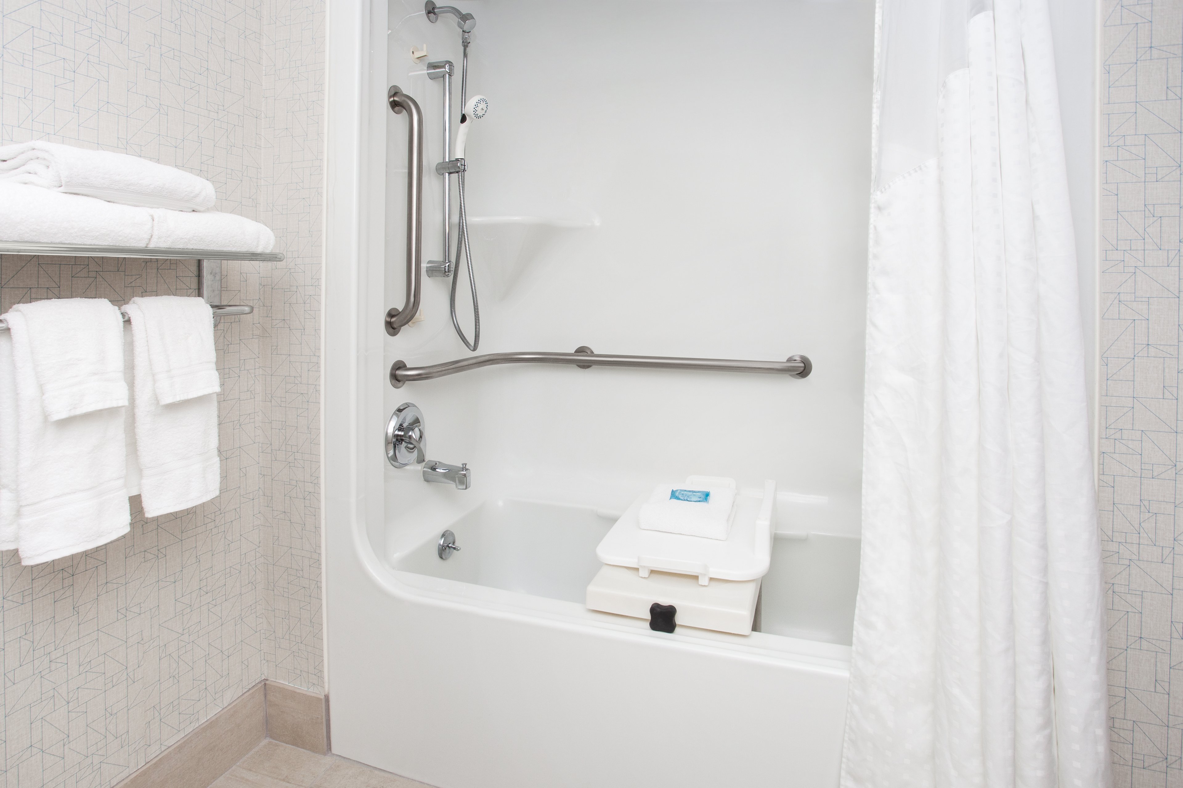 holiday inn express hotel and suites south portland by ihg