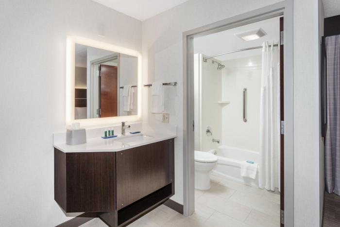 holiday inn express hotel and suites south portland by ihg