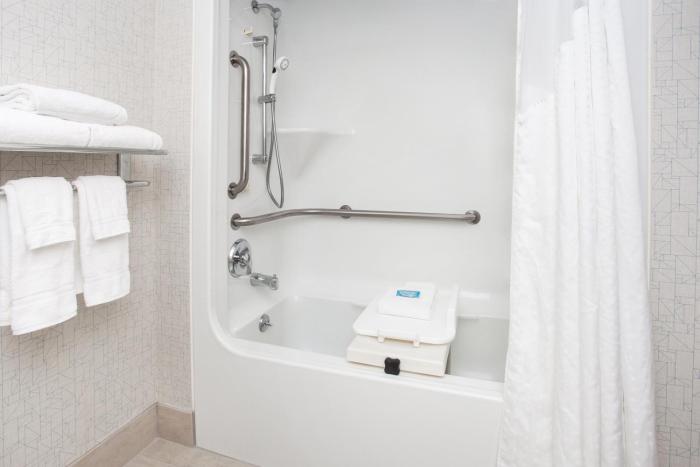 holiday inn express hotel and suites south portland by ihg