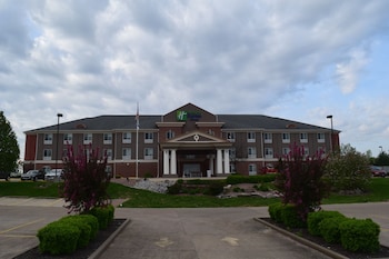 Holiday Inn Express Hotel & Suites Sparta By Ihg,Menard>>Chester,3 star