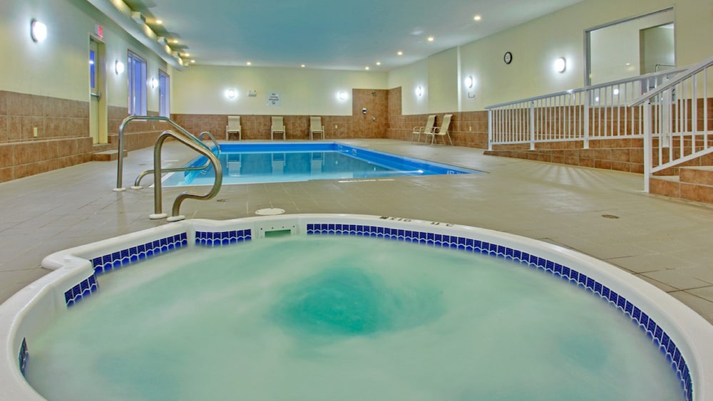 holiday inn express hotel and suites swift current by ihg