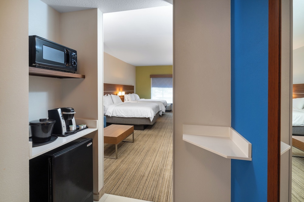 holiday inn express hotel and suites talladega by ihg
