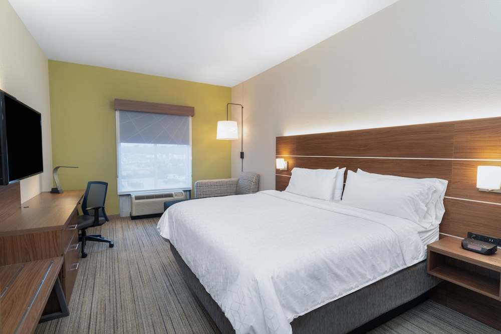 holiday inn express hotel and suites talladega by ihg