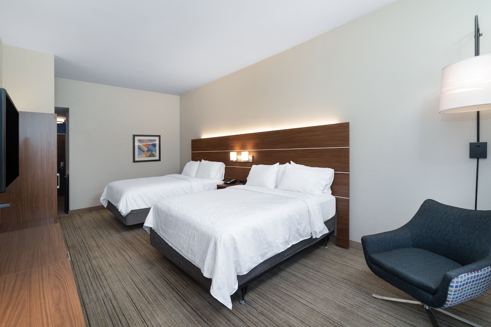 holiday inn express hotel and suites talladega by ihg