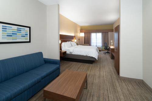 holiday inn express hotel and suites talladega by ihg