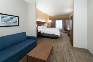 holiday inn express hotel and suites talladega by ihg