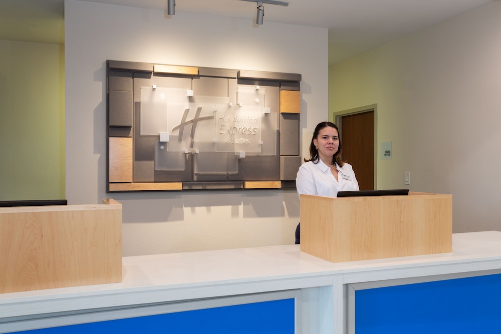holiday inn express hotel and suites tampa fairgrounds casino by ihg