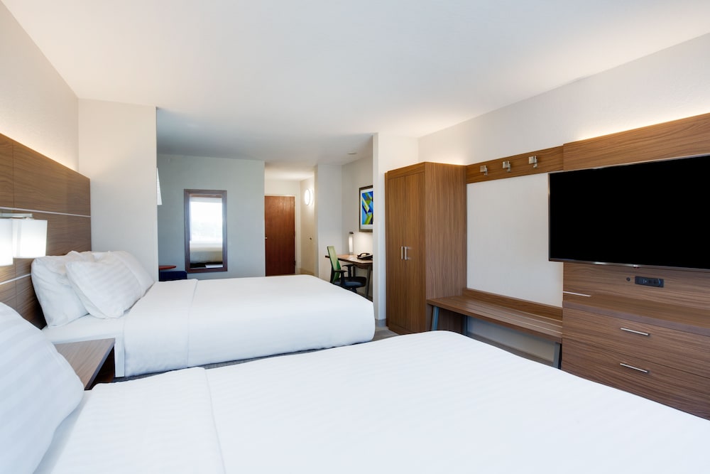 holiday inn express hotel and suites tampa fairgrounds casino by ihg