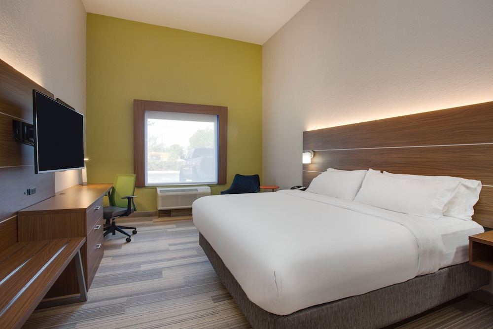 holiday inn express hotel and suites tampa fairgrounds casino by ihg