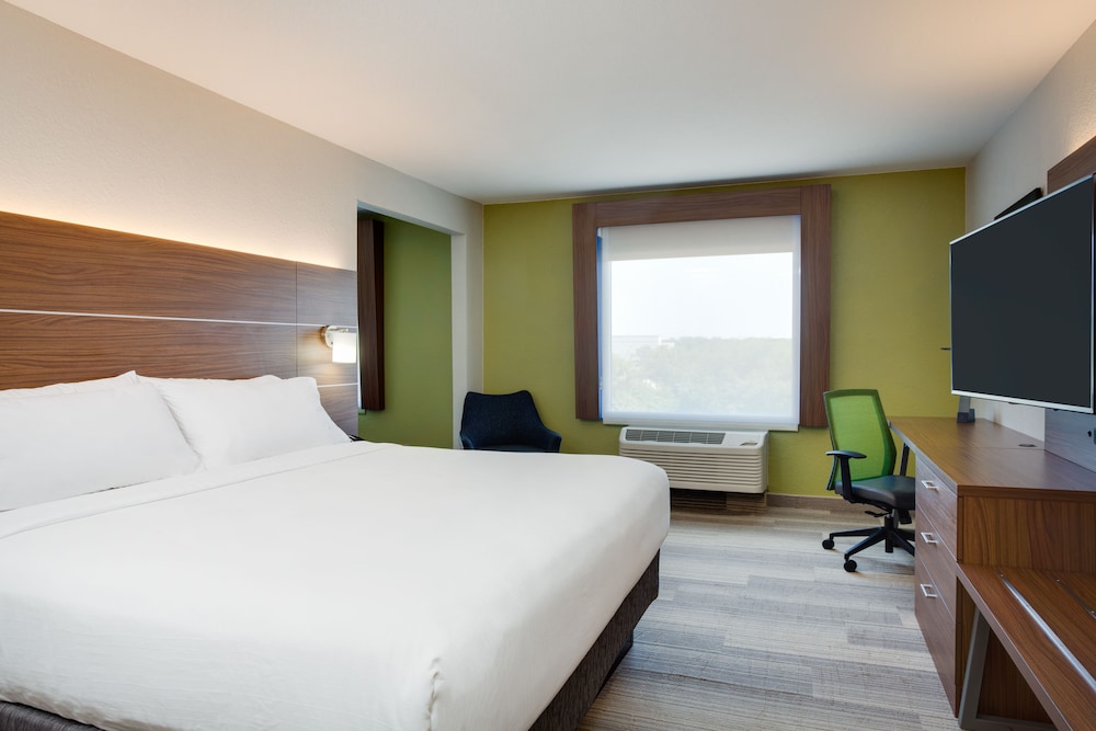 holiday inn express hotel and suites tampa fairgrounds casino by ihg