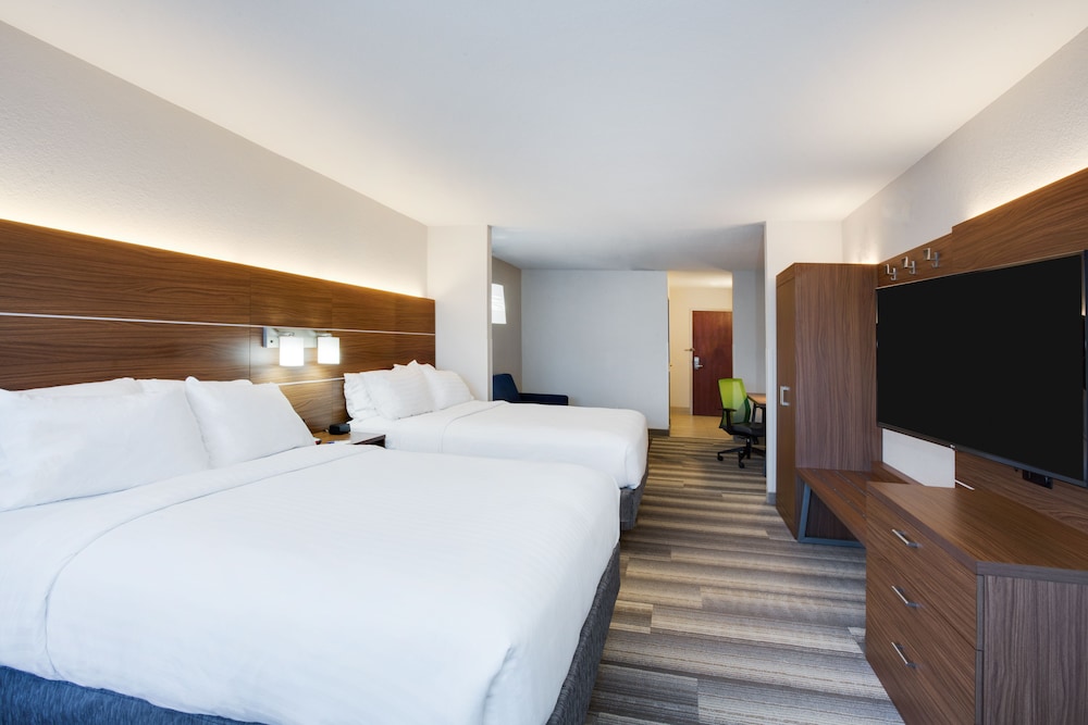 holiday inn express hotel and suites tampa fairgrounds casino by ihg