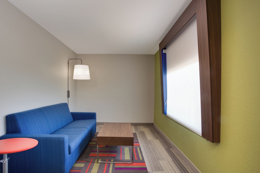 holiday inn express hotel and suites tampa fairgrounds casino by ihg