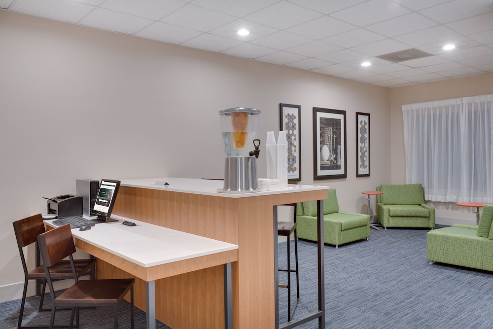 holiday inn express hotel and suites tampa fairgrounds casino by ihg