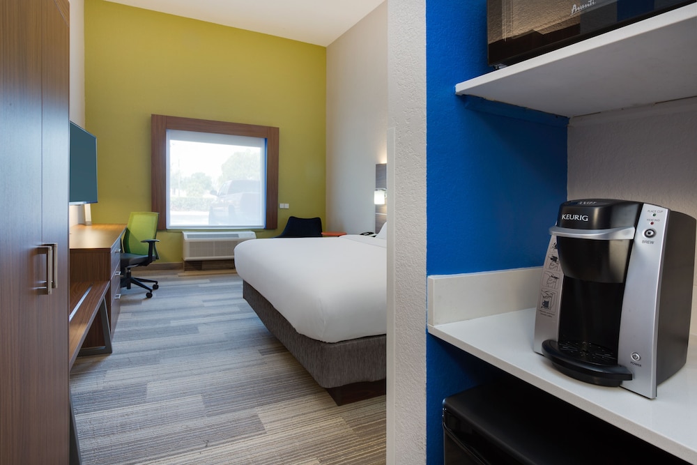 holiday inn express hotel and suites tampa fairgrounds casino by ihg