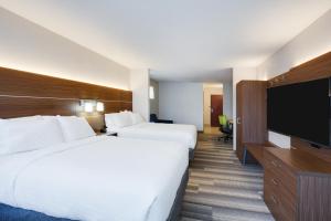 holiday inn express hotel and suites tampa fairgrounds casino by ihg