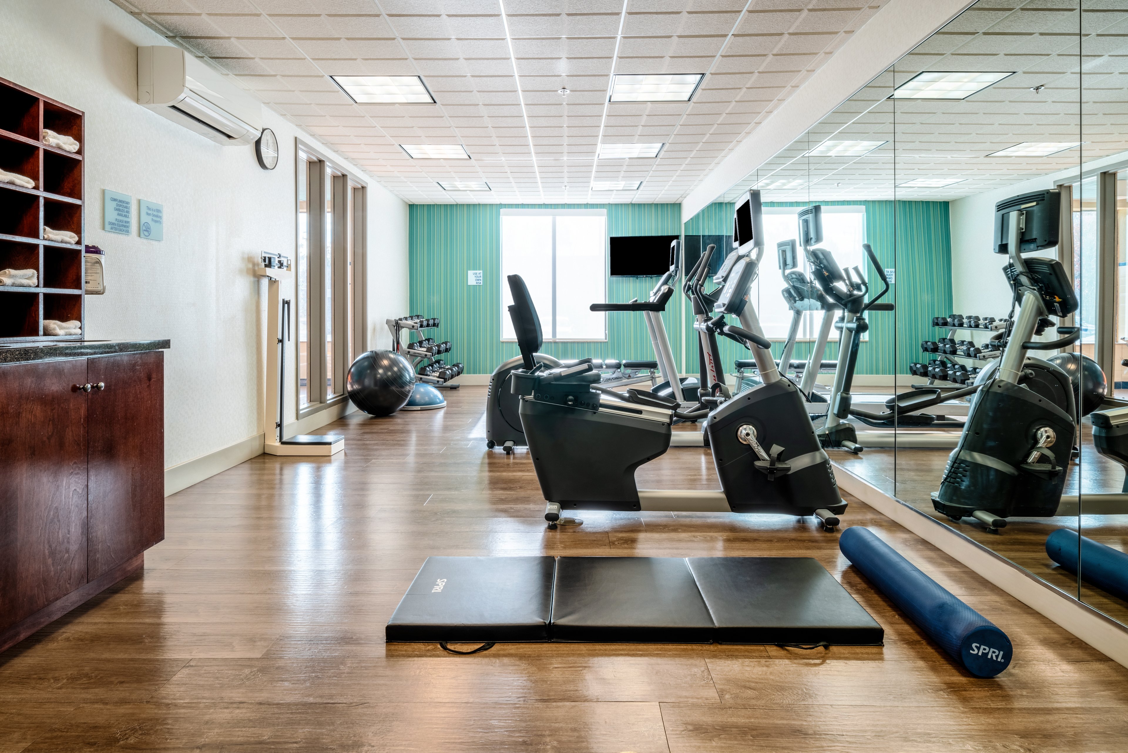 holiday inn express hotel and suites tappahannock by ihg
