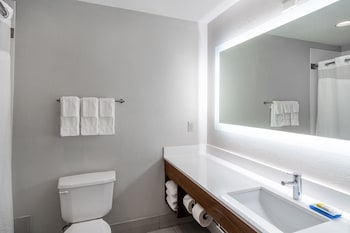 Holiday Inn Express Hotel & Suites Tell City By Ihg,Indiana>>Evansville,3 star