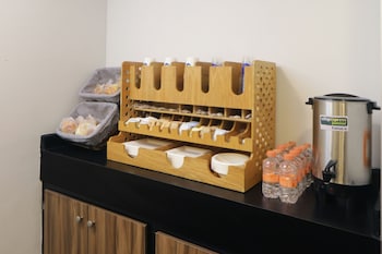 City Express Junior By Marriott Toluca Aeropuerto,Metepec>>Lerma,3 star