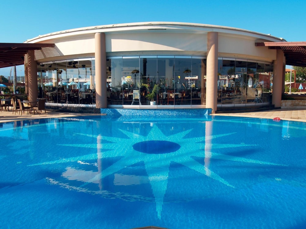 Caldera Beach,Chania>>Agia Marina,4 star