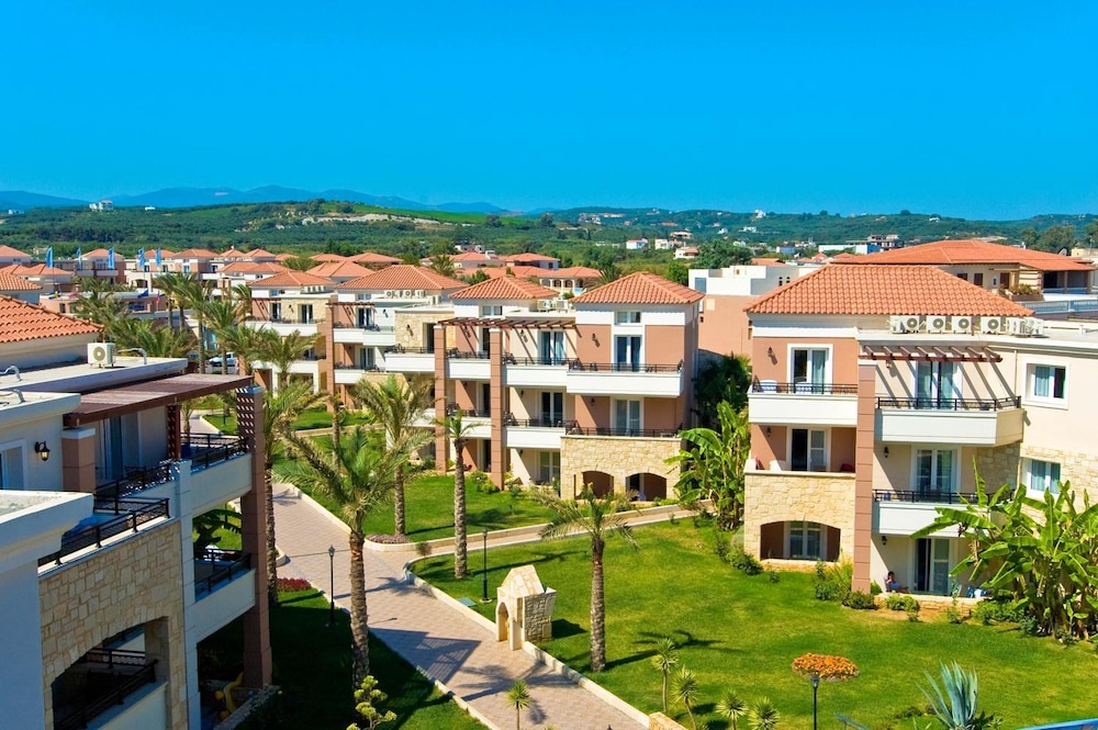 Caldera Beach,Chania>>Agia Marina,4 star