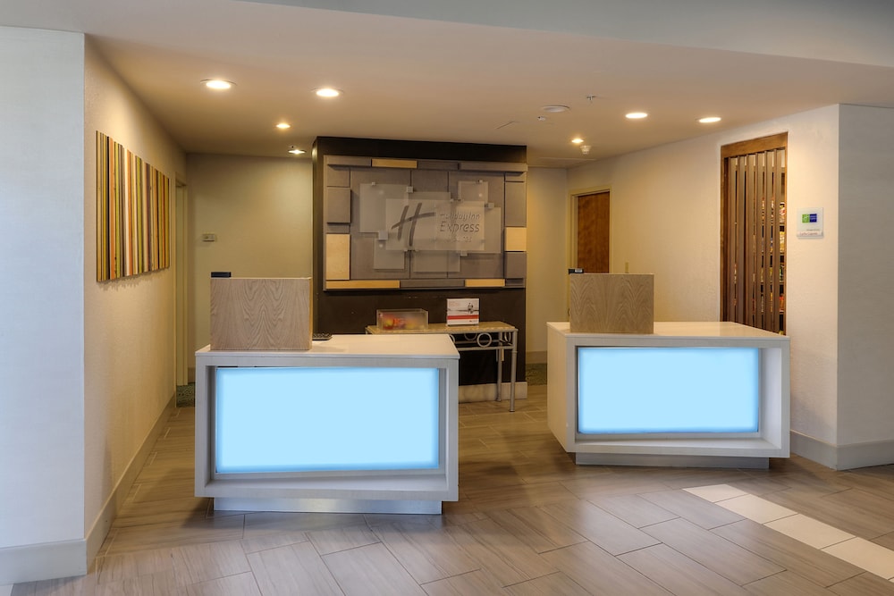holiday inn express hotel and suites the villages by ihg