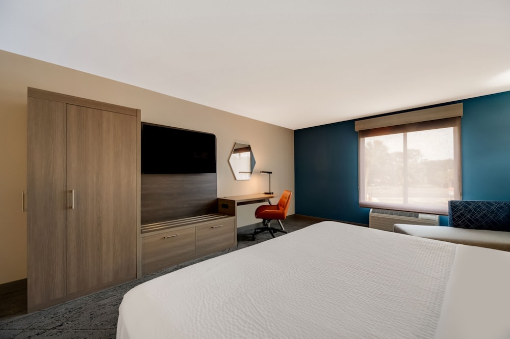 holiday inn express hotel and suites the villages by ihg