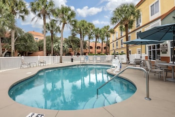 Holiday Inn Express Hotel & Suites The Villages By Ihg,Leesburg>>Lady Lake,3 star
