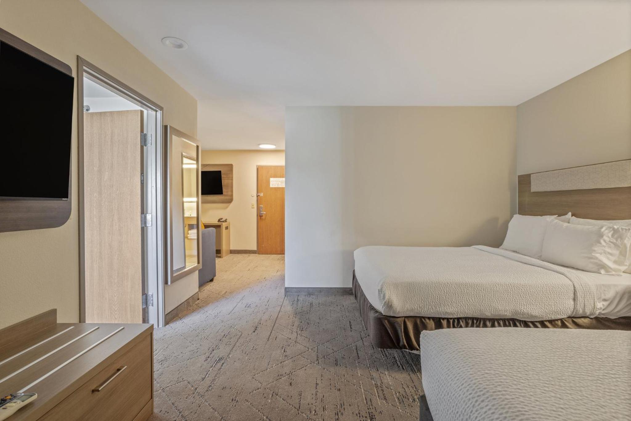 holiday inn express hotel and suites torrington by ihg