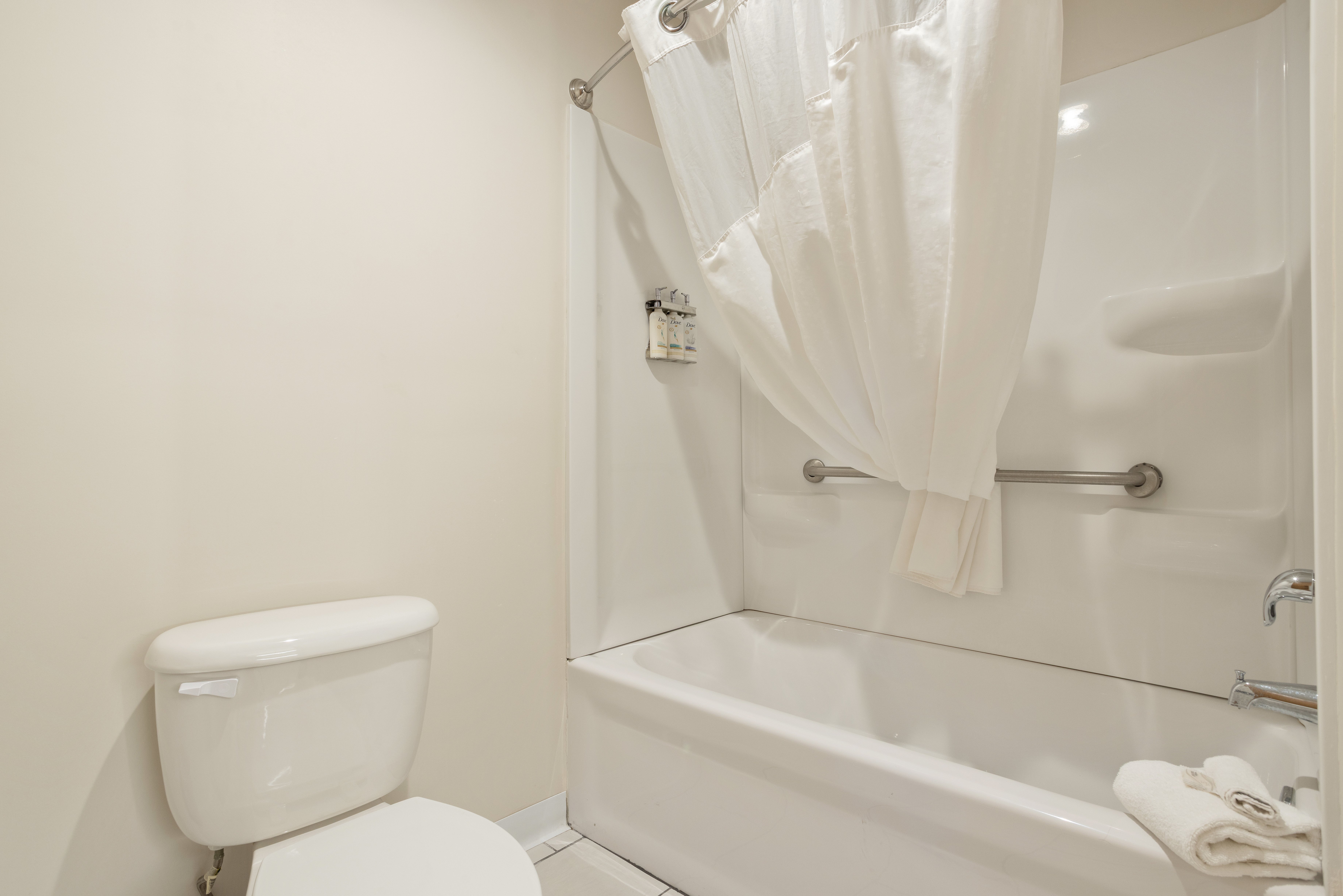 holiday inn express hotel and suites torrington by ihg