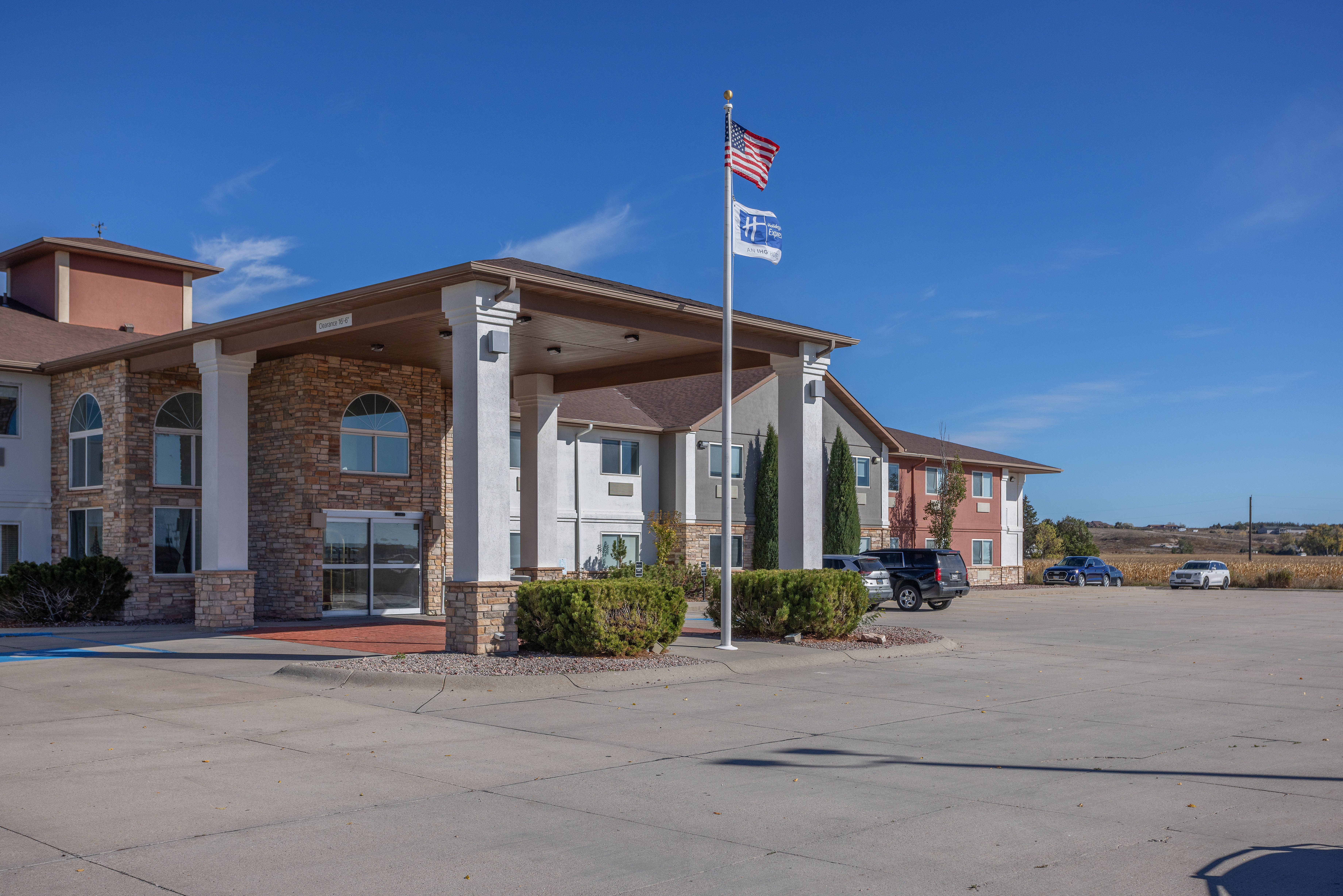 holiday inn express hotel and suites torrington by ihg