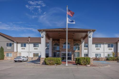 holiday inn express hotel and suites torrington by ihg