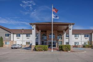 holiday inn express hotel and suites torrington by ihg