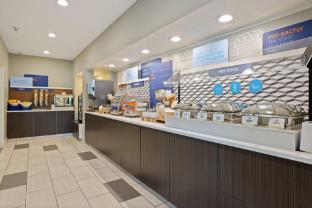 holiday inn express hotel and suites torrington by ihg